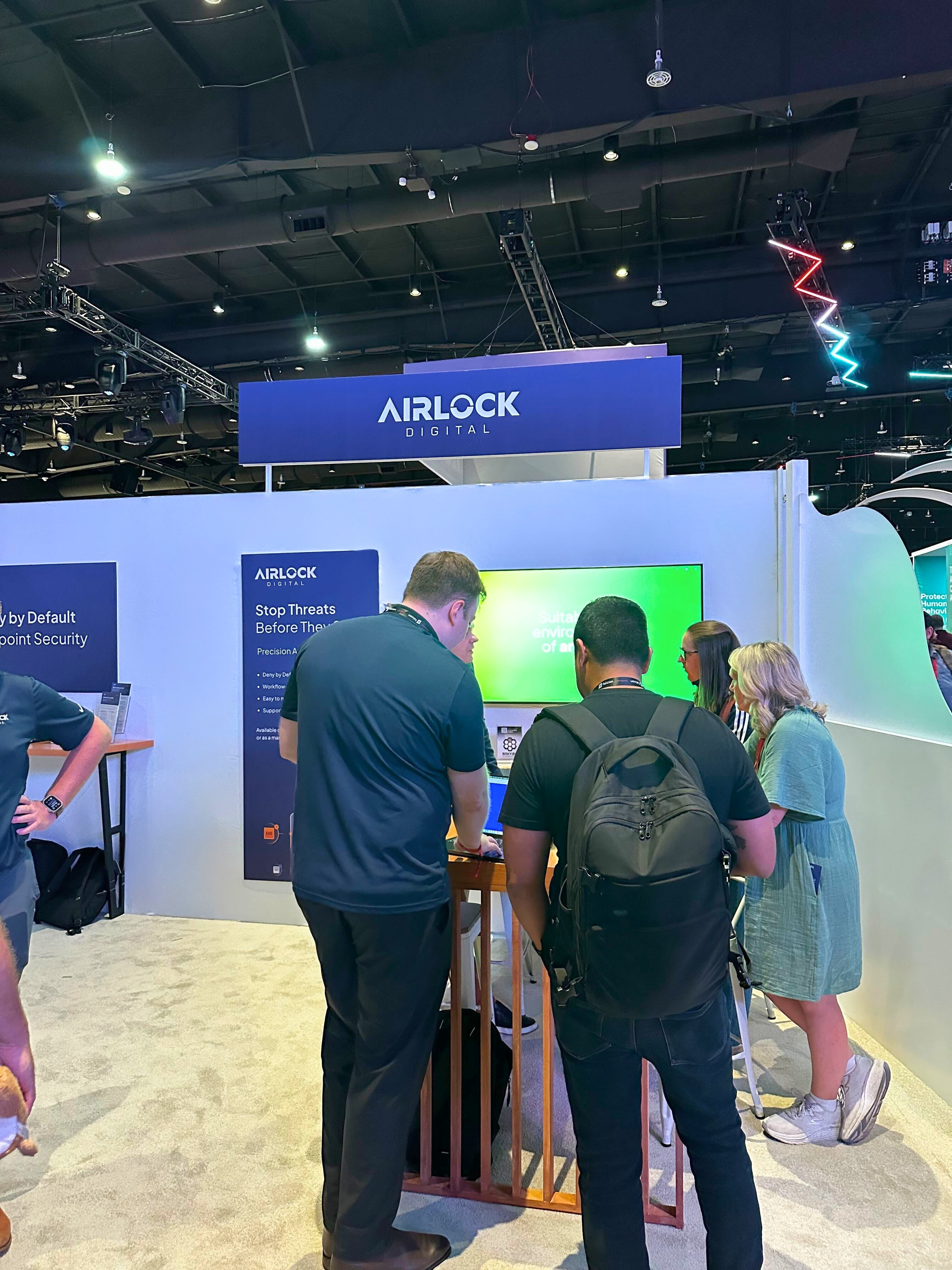 FalCon Airlock Digital Booth 4