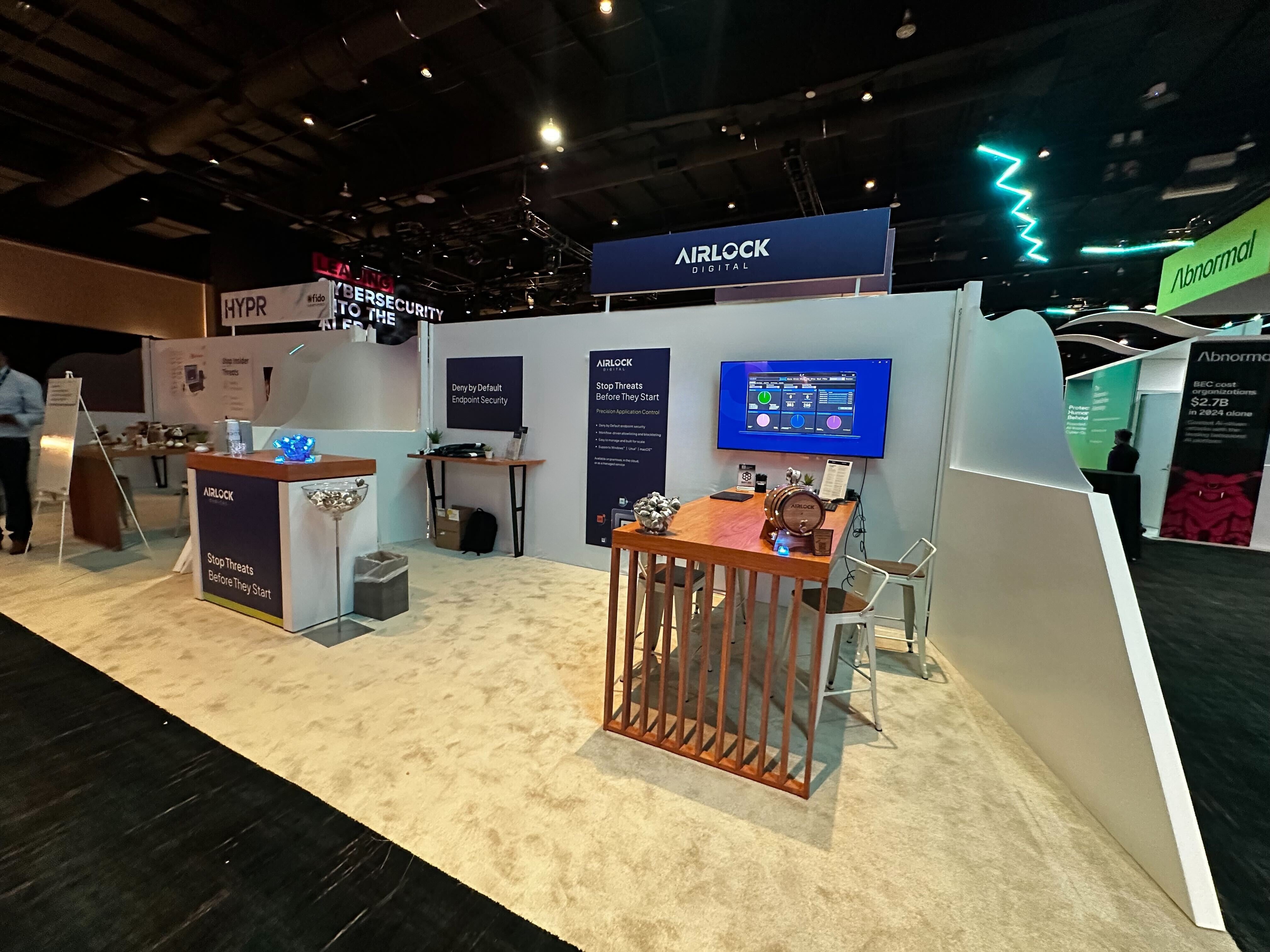 FalCon Airlock Digital Booth 7